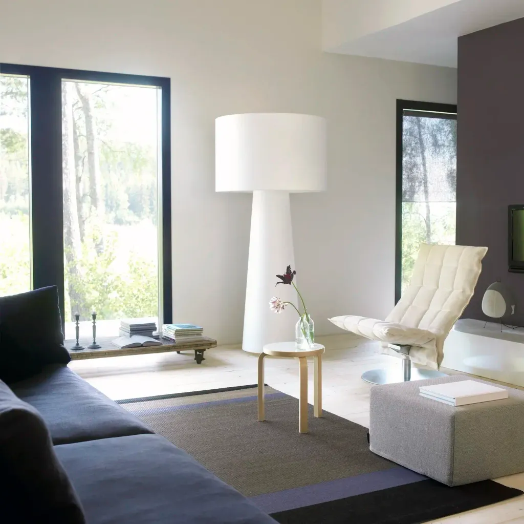 Panorama+1330919_col.+black-antique_sewn+edges_paper+yarn_living+room+interior+2_woodnotes