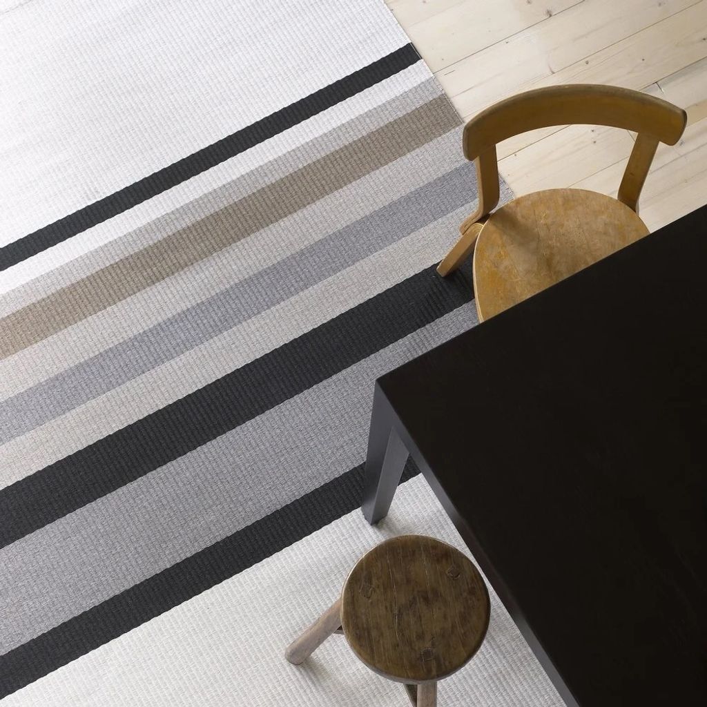 Horizon+1350115_col.+white-stone_sewn+edges_paper+yarn_interior_woodnotes