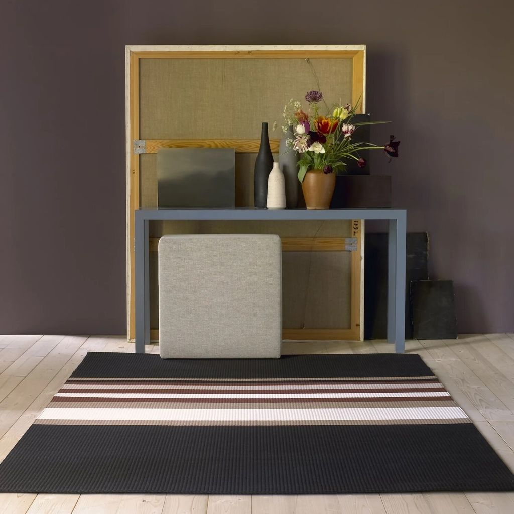 Horizon+1350900_col.+black-reddish+brown_sewn+edges_paper+yarn_interior_woodnotes (1)