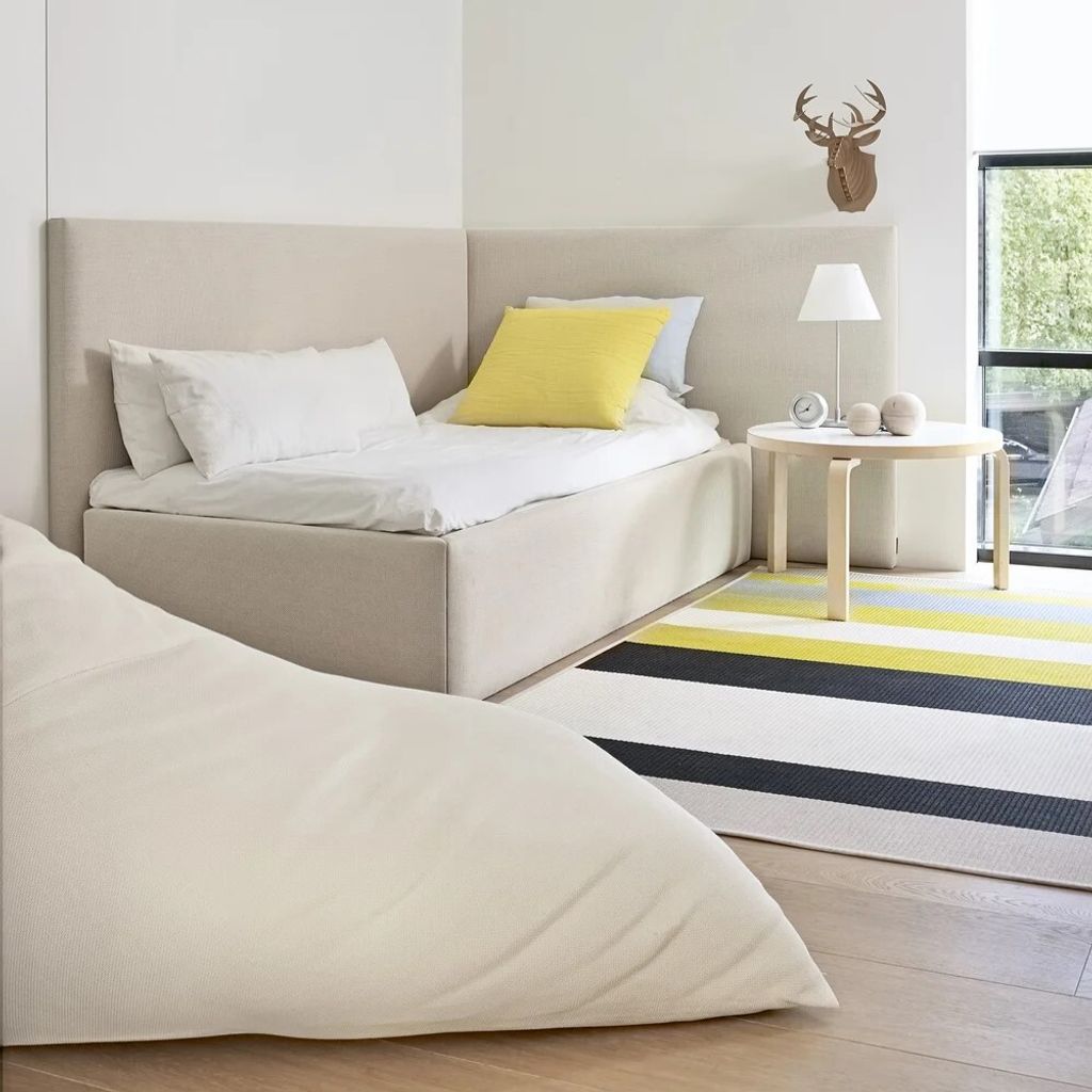 Avenue+1371522+_col.++stone-yellow_narrow+edging+and+backing_interior+3_woodnotes