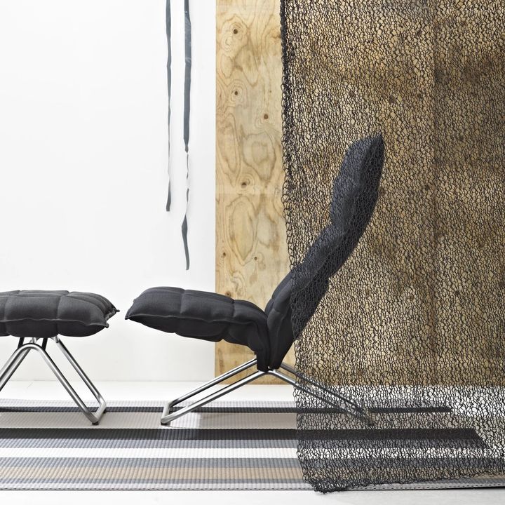 Avenue+1373040_col.+light+grey-graphite_sewn+edges_interior+2_woodnotes