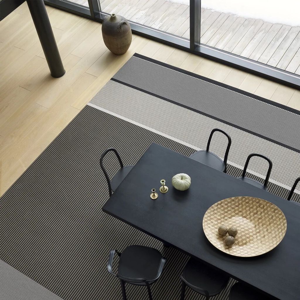 San+Francisco1433215_col.+nutria-stonesewn+edges_paper+yarn+carpet_interior+5_woodnotes