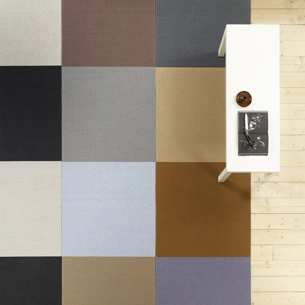 Squareplay_1410000_different+colours_paper+yarn_interior+6_woodnotes