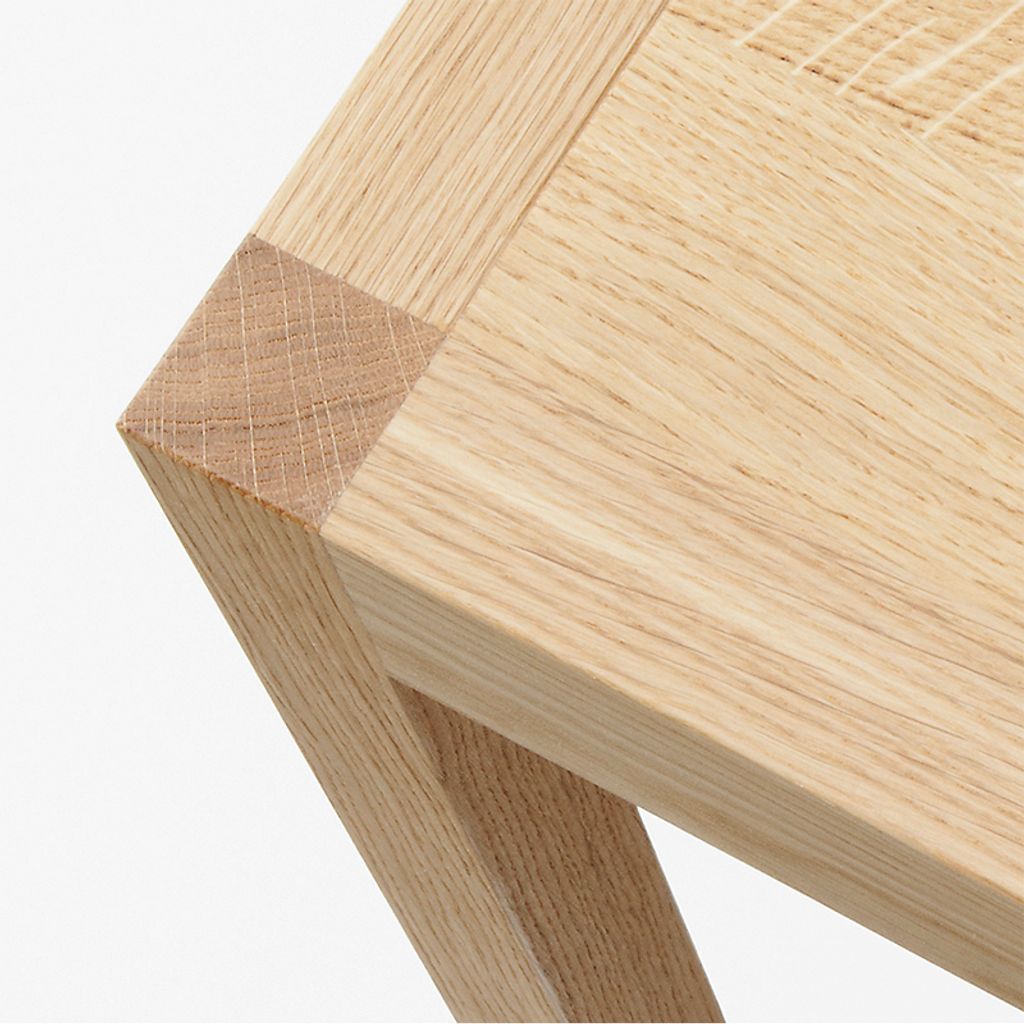 seminar_kvi1_bench_oak_detail_2