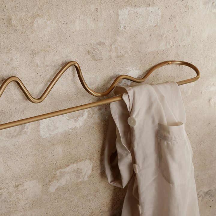 ferm_living_curvature_towel_holder_in_space