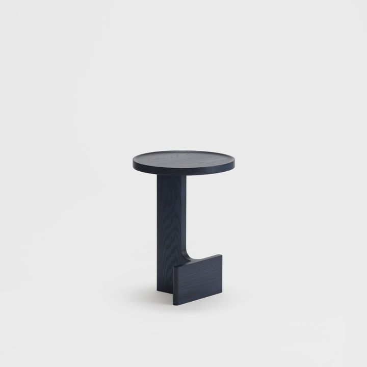 Ariake_Packshot_Beam_Sidetable_Indigo (1)