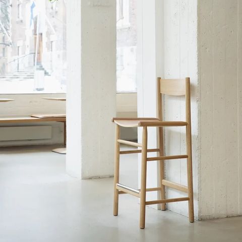 NIKARI-AKADEMIA-HIGH-AKAD-BAR-O-65-oak-space2-1024x1510