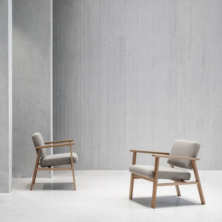 Nikari-Archetyp-Lobby-and-Lounge-Jasper-Morrison-in-space1