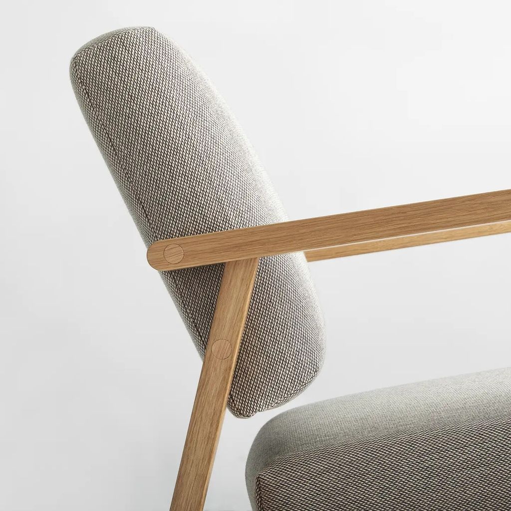 NIKARI-ARCHETYP-LOUNGE-Jasper-Morrison-oak-grey-detail1