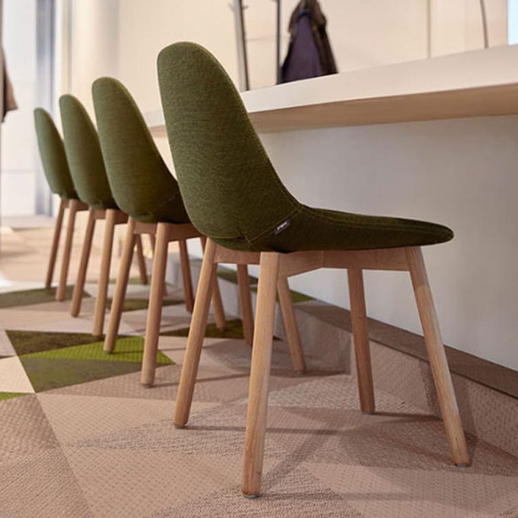 ARTIFORT BESO CHAIR OAK 餐椅