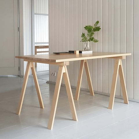 Arkitecture table_birch_in space