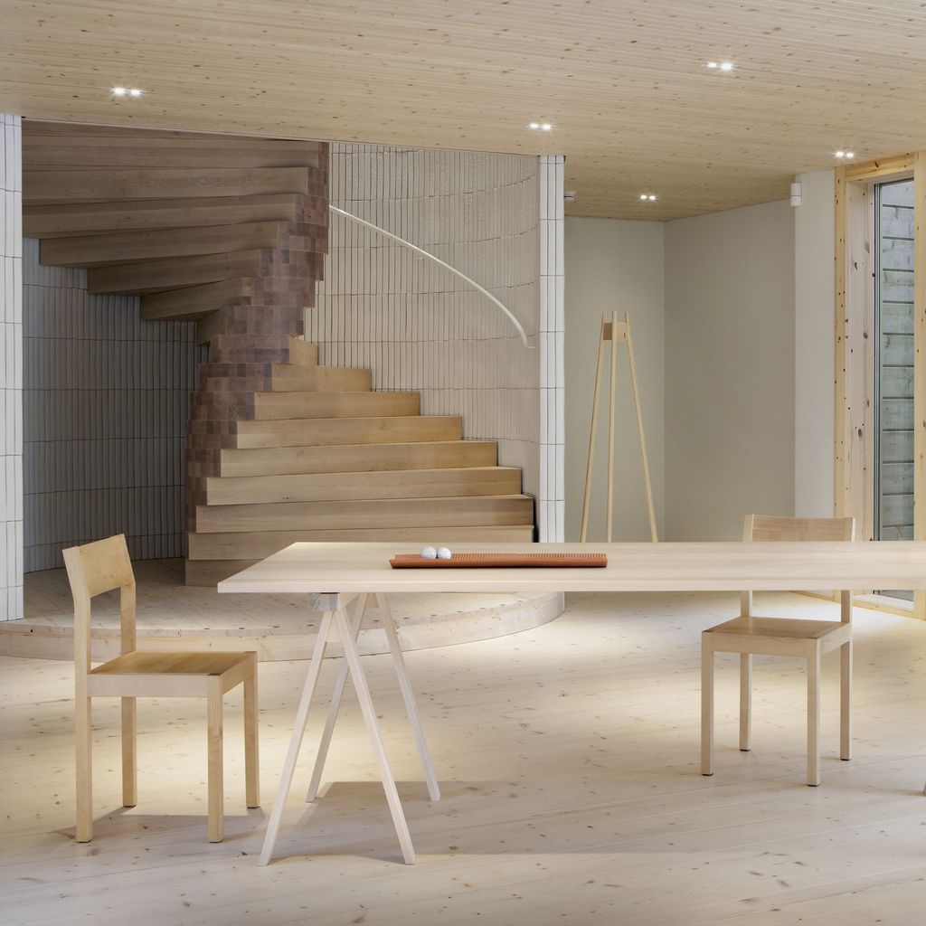 Arkitecture table_birch_Seminar KVT1_in space