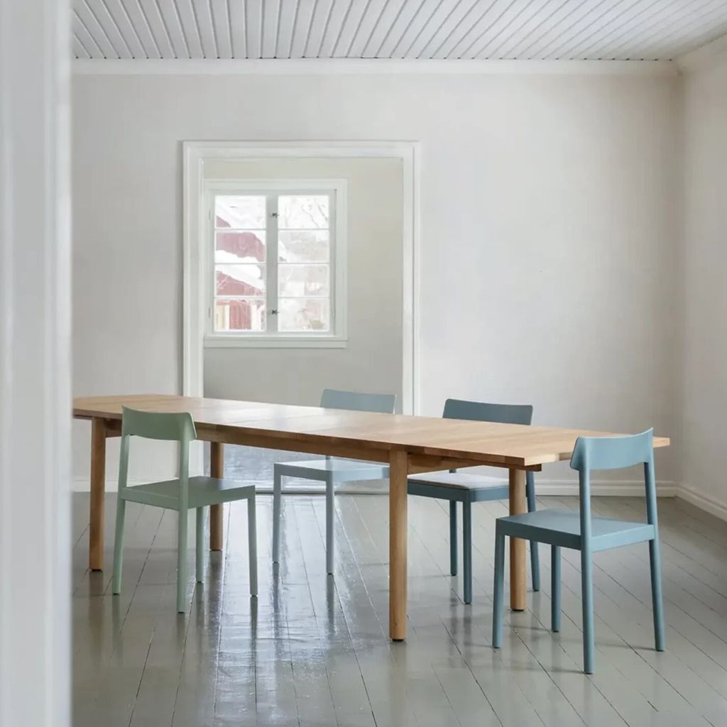BASIC-EXTENDABLE-BASSEX-O-210-90-oak-wood-oil-mix-KUMU-birch-lacquer-painted-space3-1536x1110