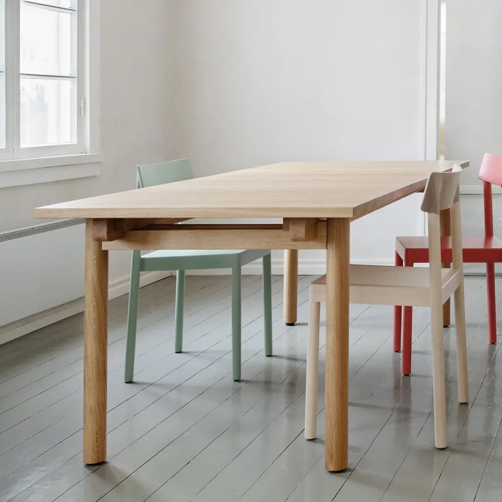 BASIC-EXTENDABLE-BASSEX-O-210-90-oak-wood-oil-mix-KUMU-birch-lacquer-painted-space2-1536x1226