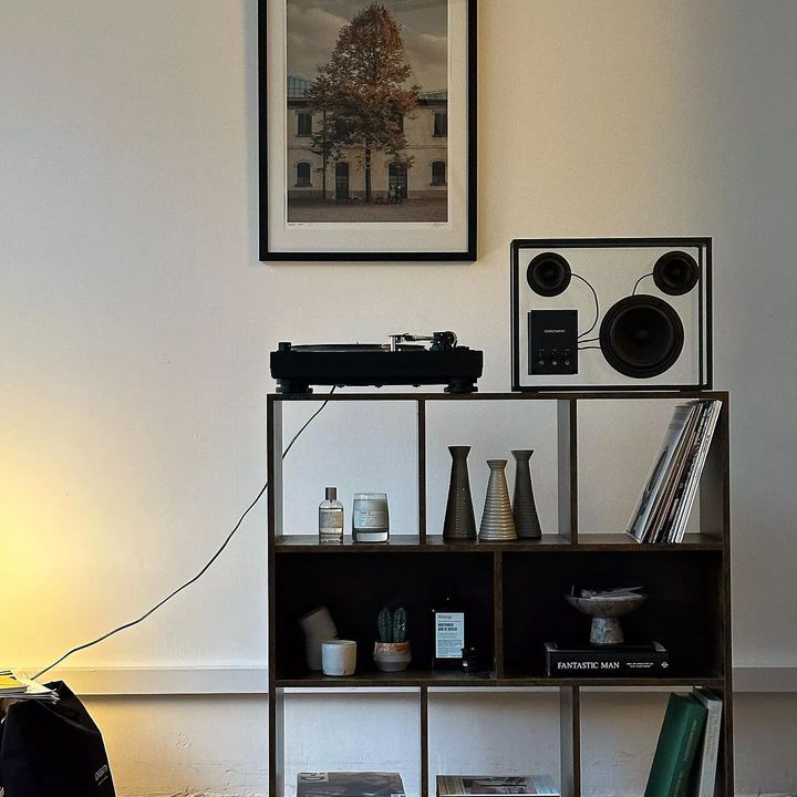 Transparent Speaker_B-Lifestyle