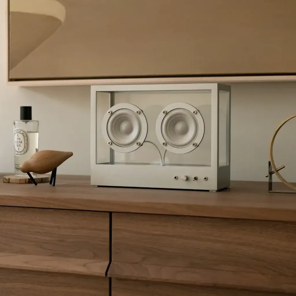 small-transparent-speaker-metaltransparentsts-m-577807.jpg
