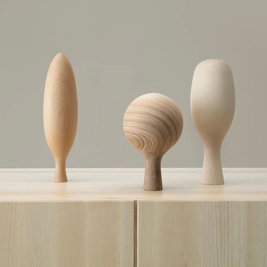 THREE-WOODEN-TREES-ash-maple-alder-wood-oil-mix-space3