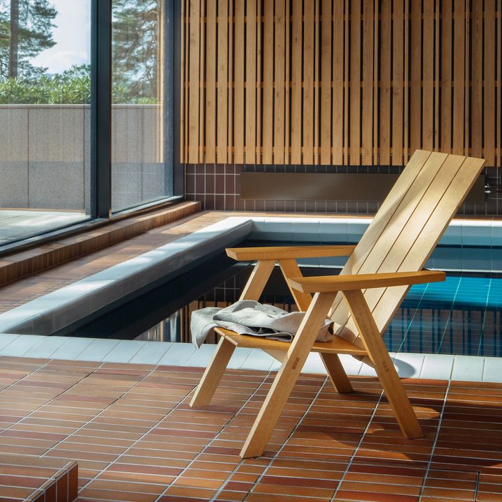 ARKIPELAGO KVTT3 outdoor lounge chair_KVTT3-OUT_in space2-s