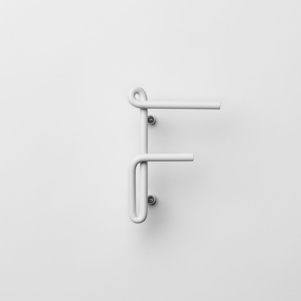 NAKNAK_wire_alphabet_ss_white_06_h