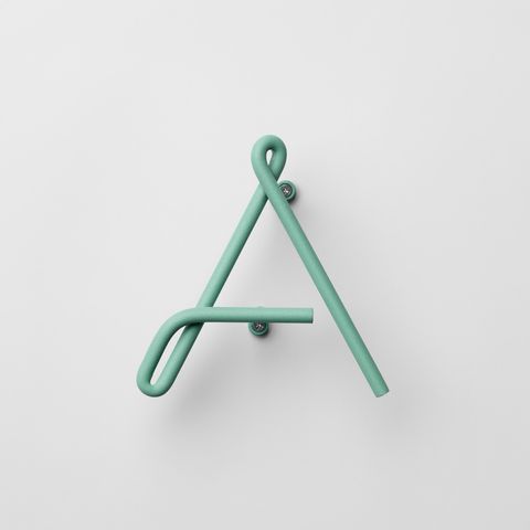 NAKNAK_wire_alphabet_ss_green_01_h