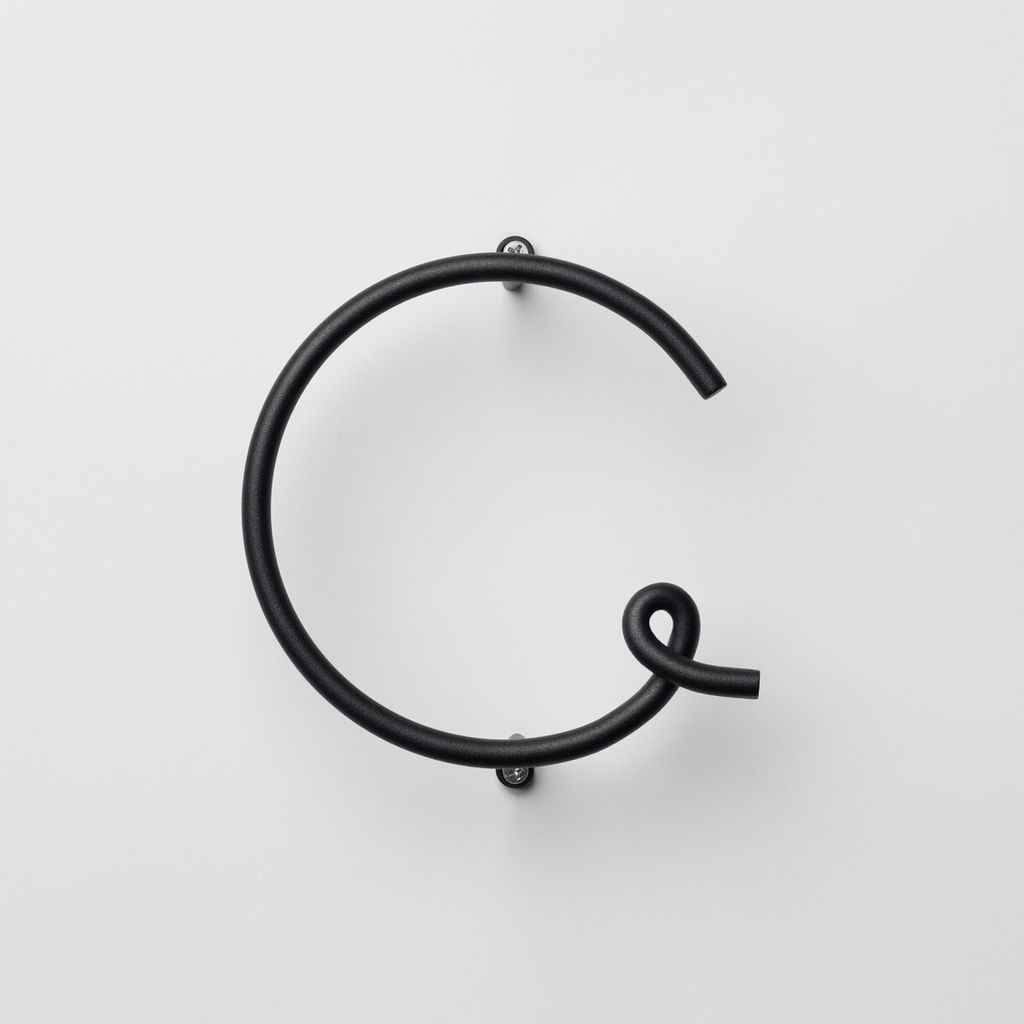 NAKNAK_wire_alphabet_ss_black_03_h