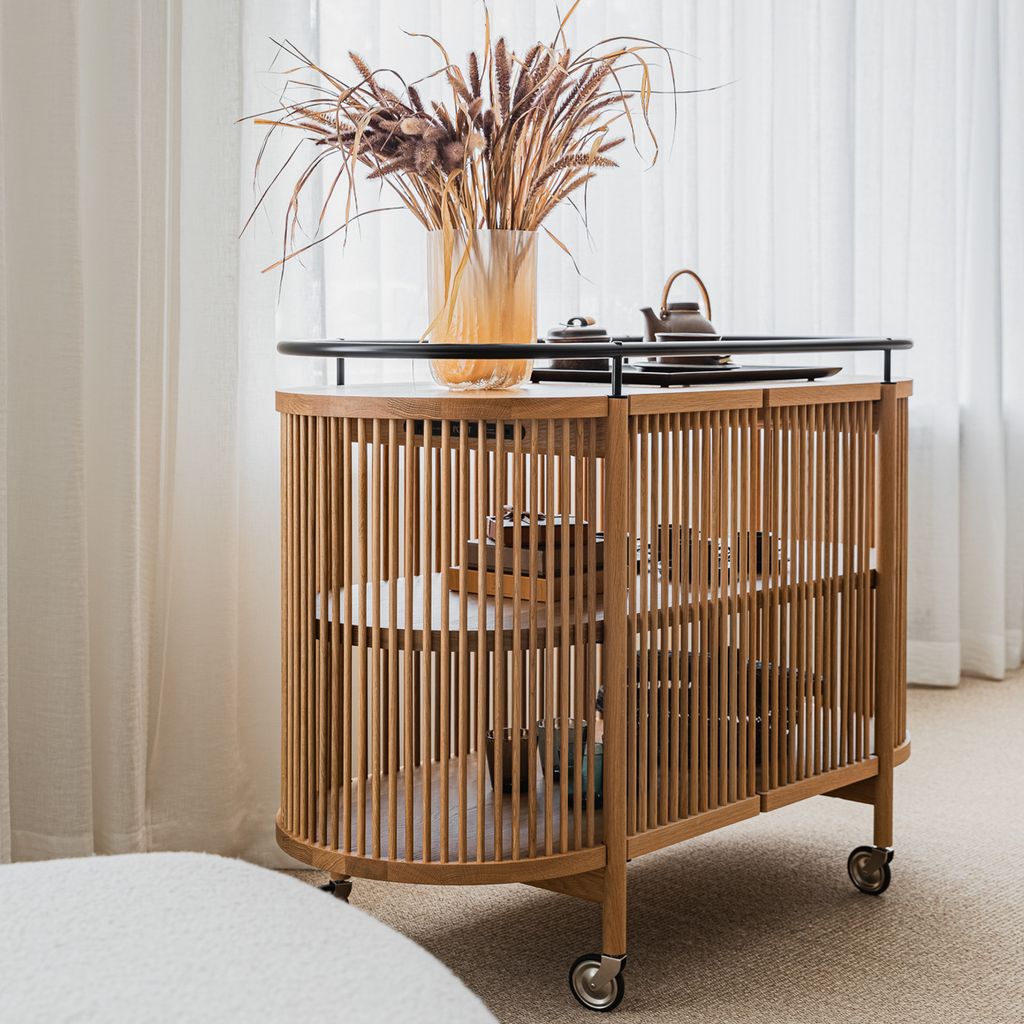 poiat-bastone-bar-trolley-oak-5