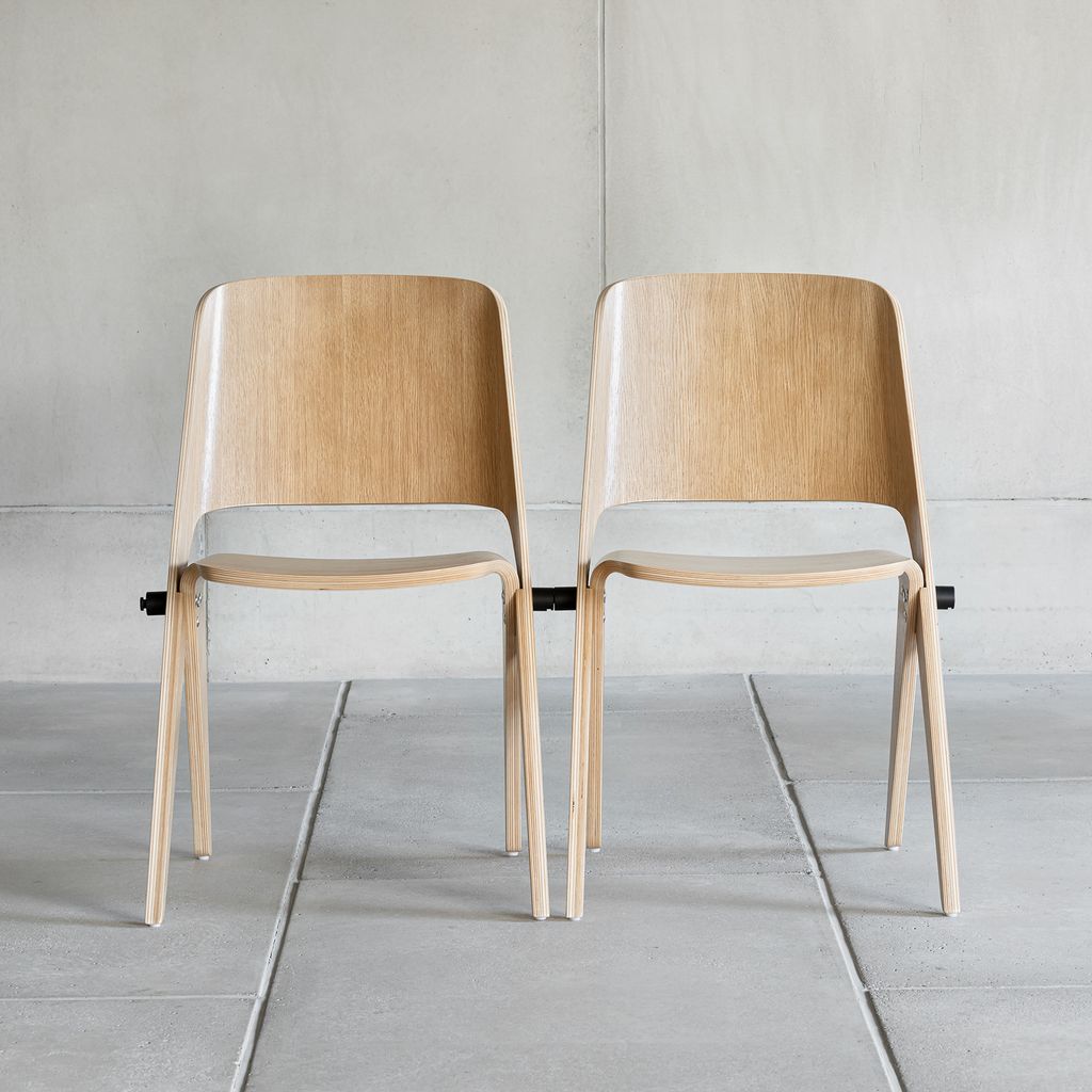 Poiat_Lavitta chair row connection 1