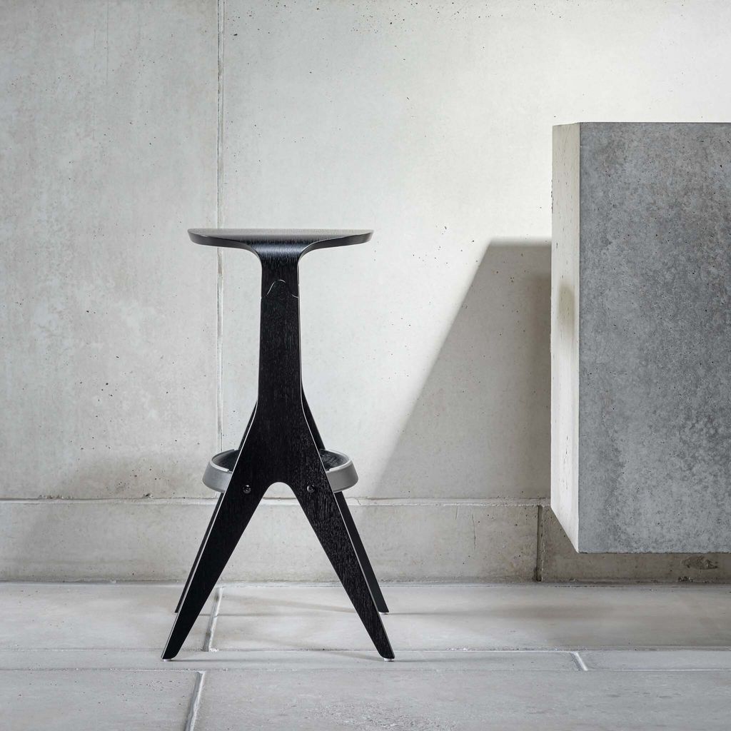 poiat-lavitta-bar-stool-black-3