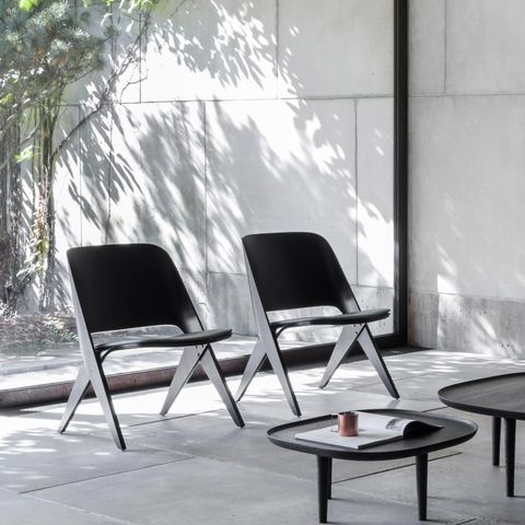 poiat-lavitta-lounge-chair-black-leather-upholstery-4-1-2