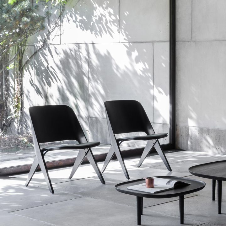 poiat-lavitta-lounge-chair-black-leather-upholstery-4-1-2