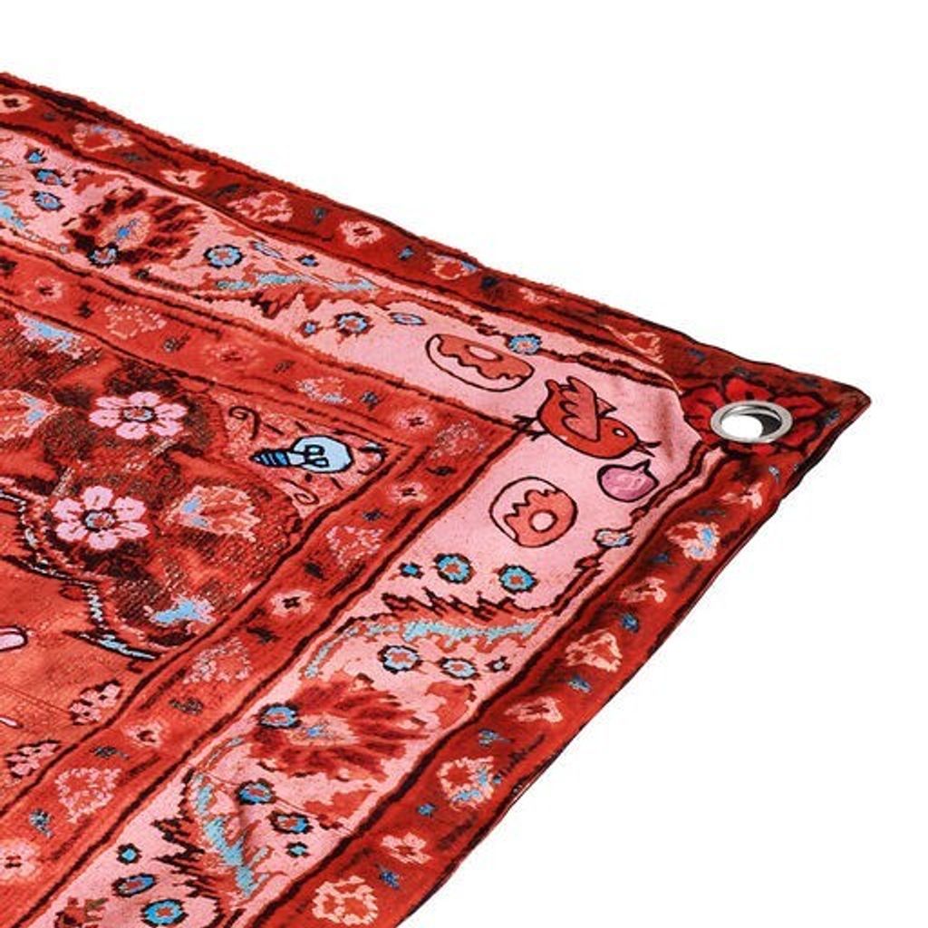 fatboy-picnic-lounge-red-1920x1280-closeup-04-101226