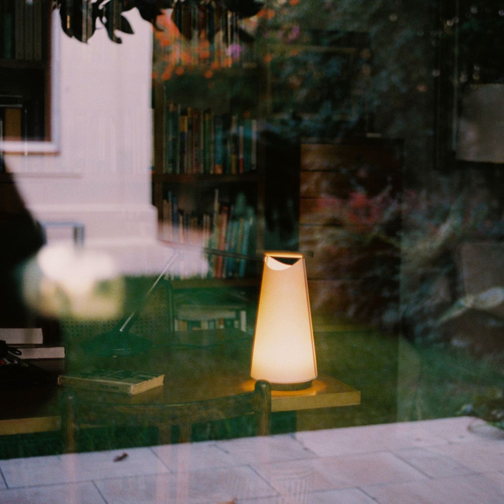 CATPNI_CATAY-PORTABLE-INDOOR_AMBIENT_4_LOW_RES正方