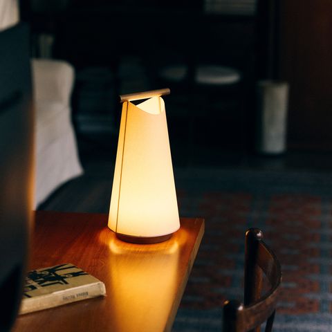 CATPNI_CATAY-PORTABLE-INDOOR_AMBIENT_2_LOW_RES正方