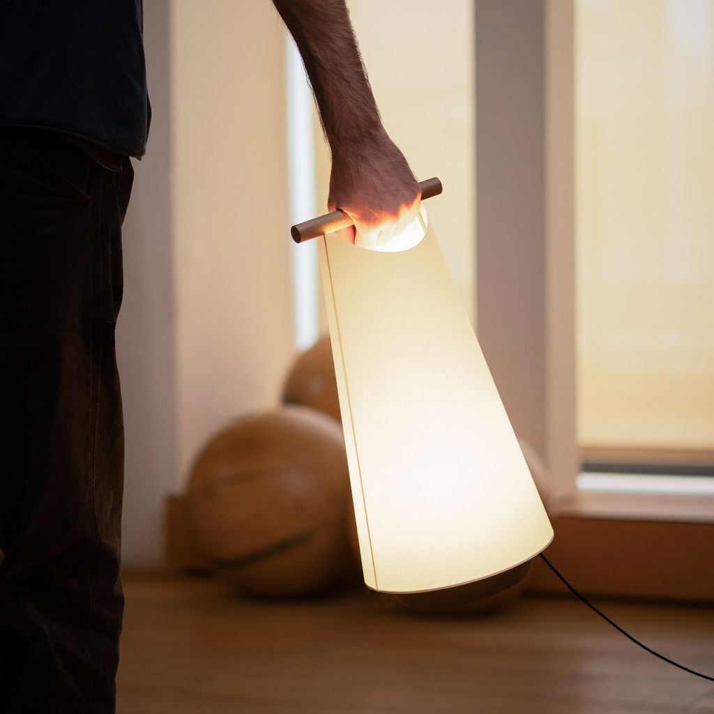 CATMNG_CATAY-TABLE_AMBIENT_9_LOW_RES