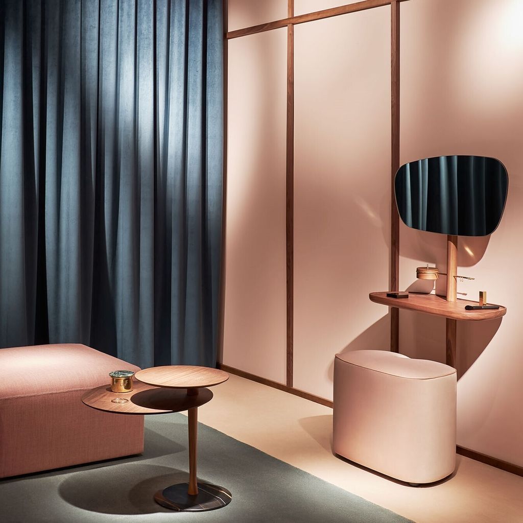 VANME_MESA_VAIVÉN_NOGAL_AMBIENTE