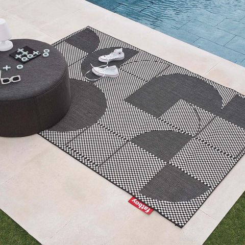 fatboy-carpretty-petit-jigsaw-black-white-1920x1280-ambiance-02-106357