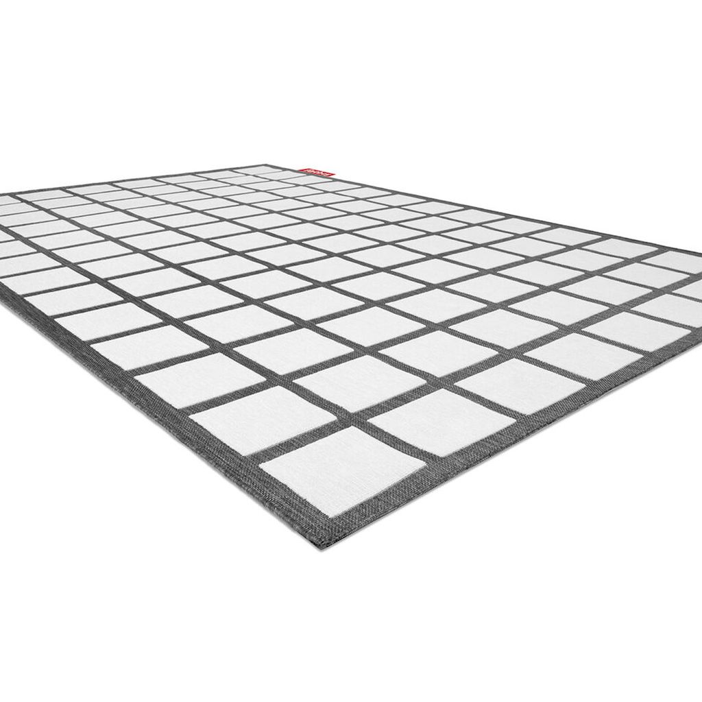 fatboy-carpretty-grand-checky-black-white-1920x1280-closeup-05-106353