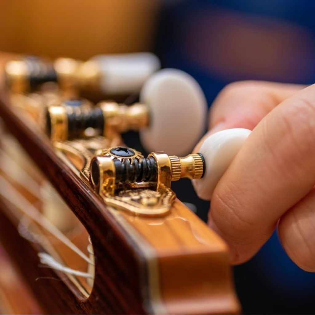 tuning-machines-for-classical-guitars