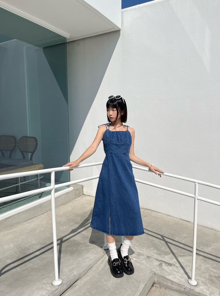 E452B06E-9B70-4BD9-91FF-F08CD4D5862B