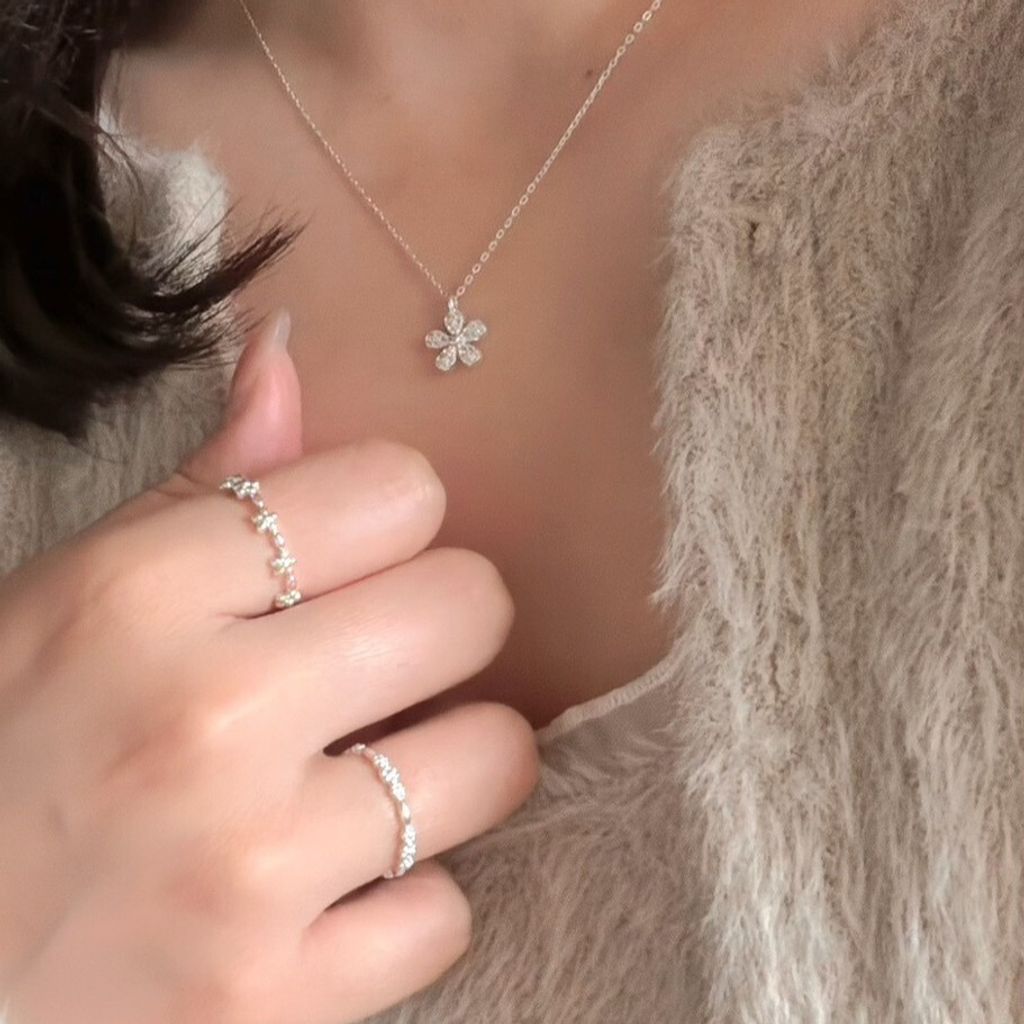 《氛圍感》A01 精緻滿鑽五瓣花純銀項鍊（silver925）