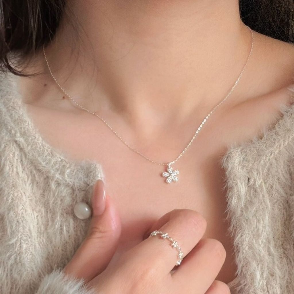 《氛圍感》A01 精緻滿鑽五瓣花純銀項鍊（silver925）