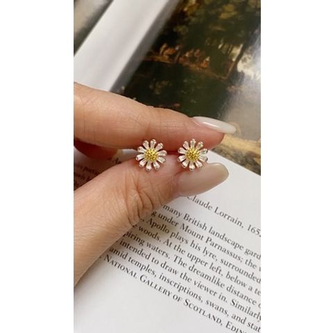 小雛菊925純銀耳針