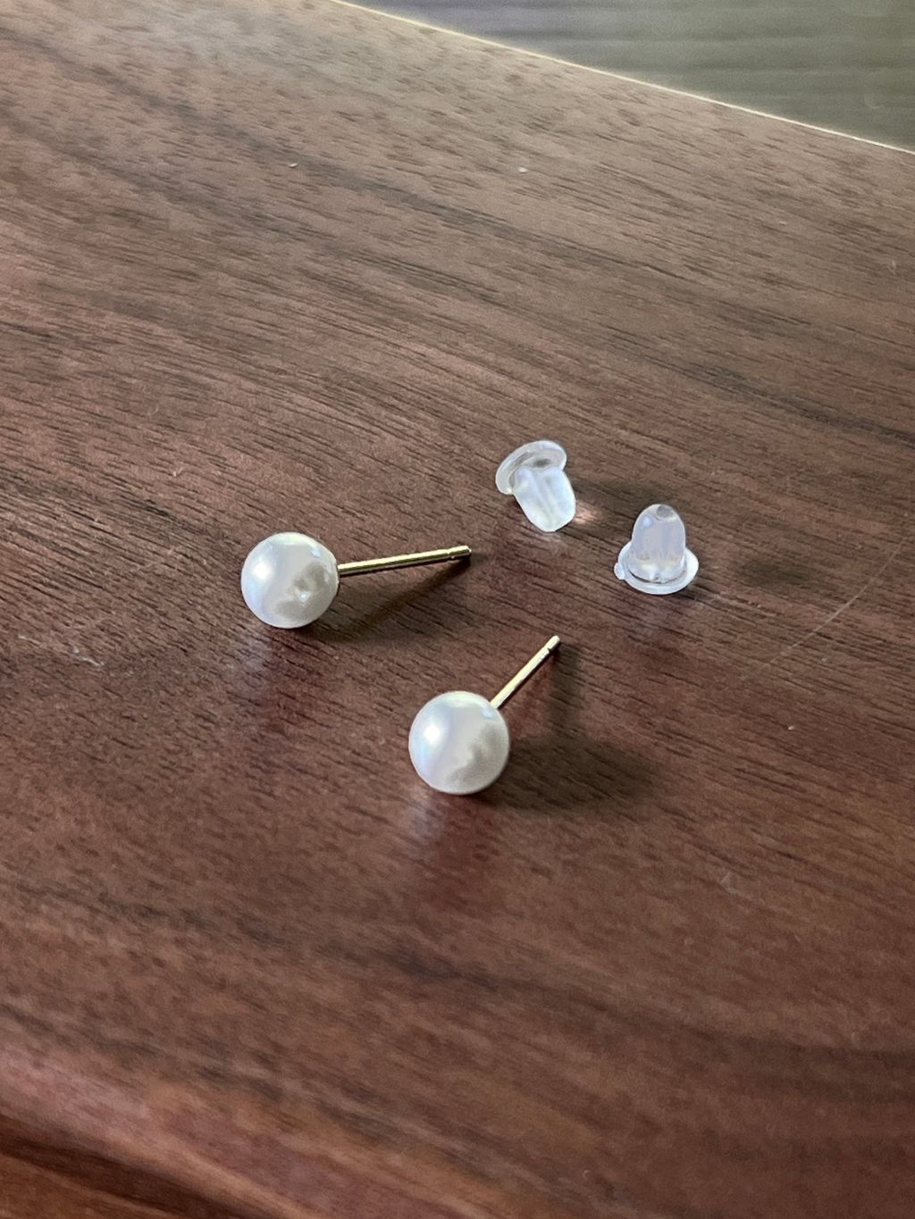 施華洛世奇珍珠耳針