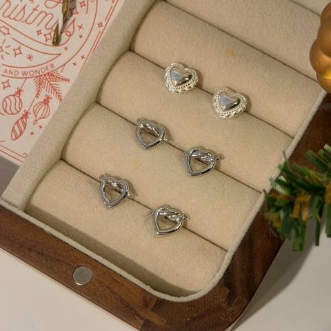 S901 糖霜結心純銀耳針 Bowknot Heart