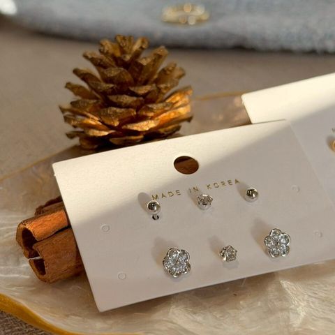 S902 鑲鑽小寶石耳針三件組 Tiny Gems Trio