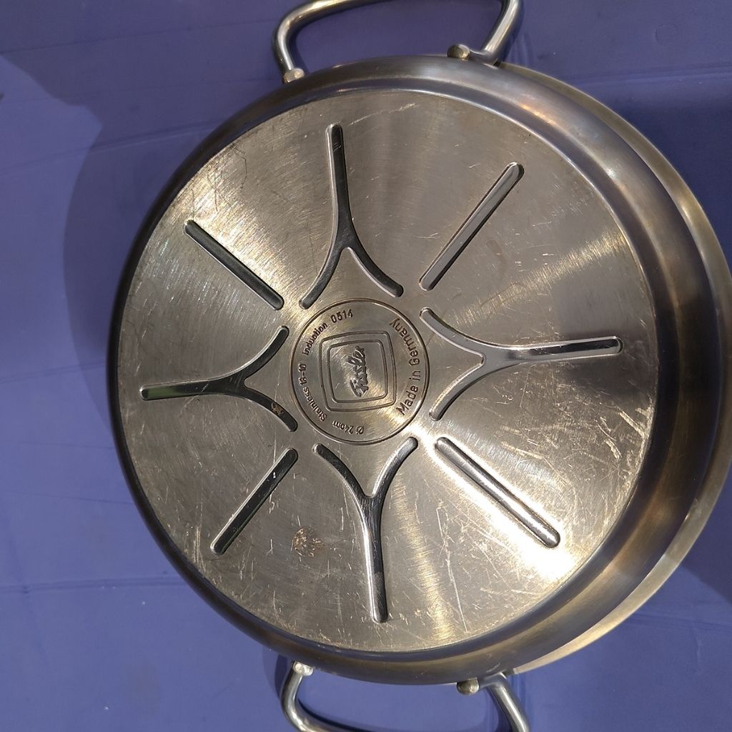 tw-11134207-820li-mlt384t2gqgw4b