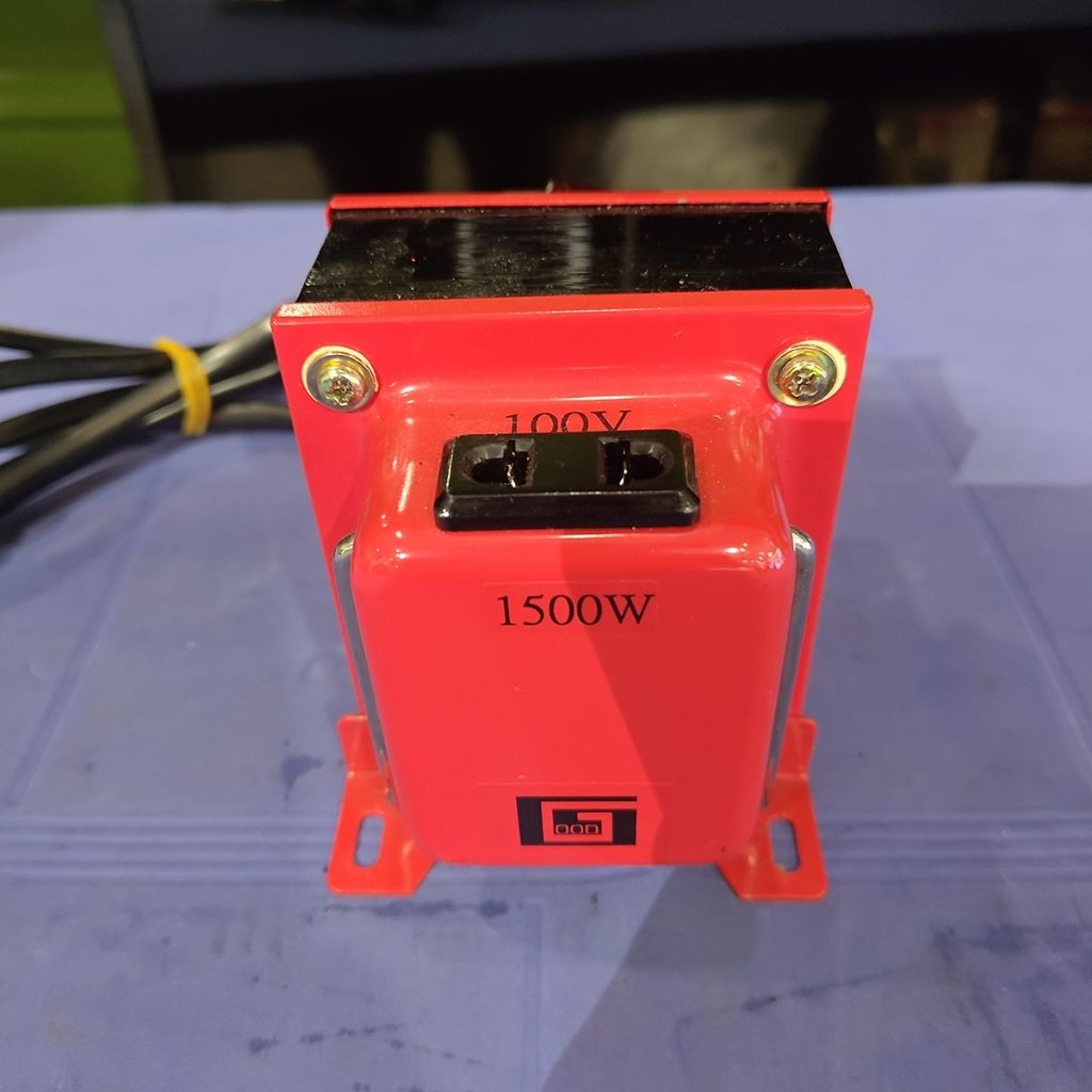 tw-11134207-820l9-mlvyuxysz6kh1a