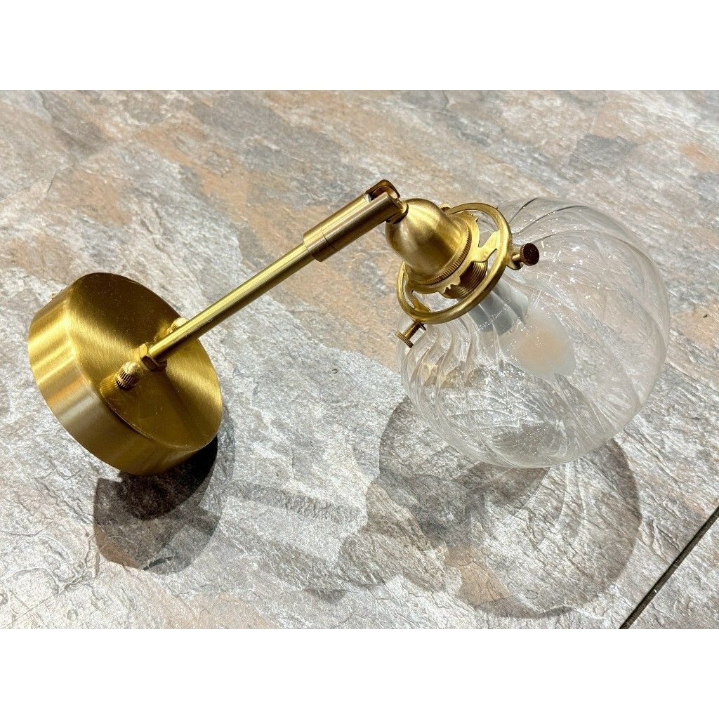 tw-11134207-820la-mm5v0knkg2dhc2