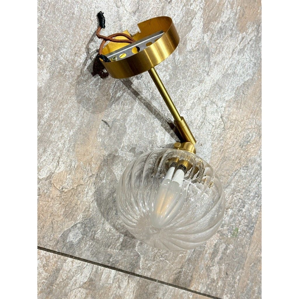 tw-11134207-820lc-mm5v0kqyovltb7