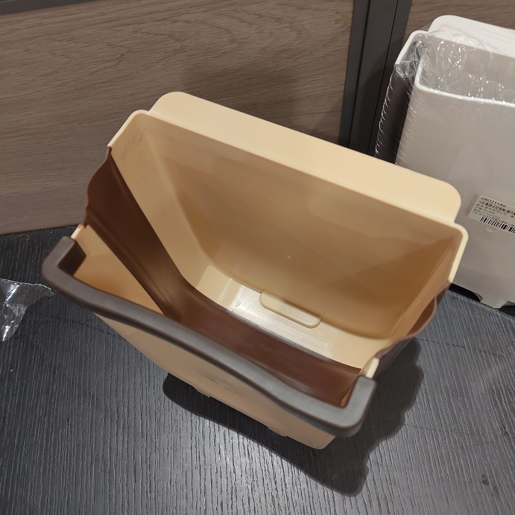 tw-11134207-820l9-mn9tth4f2djcb9